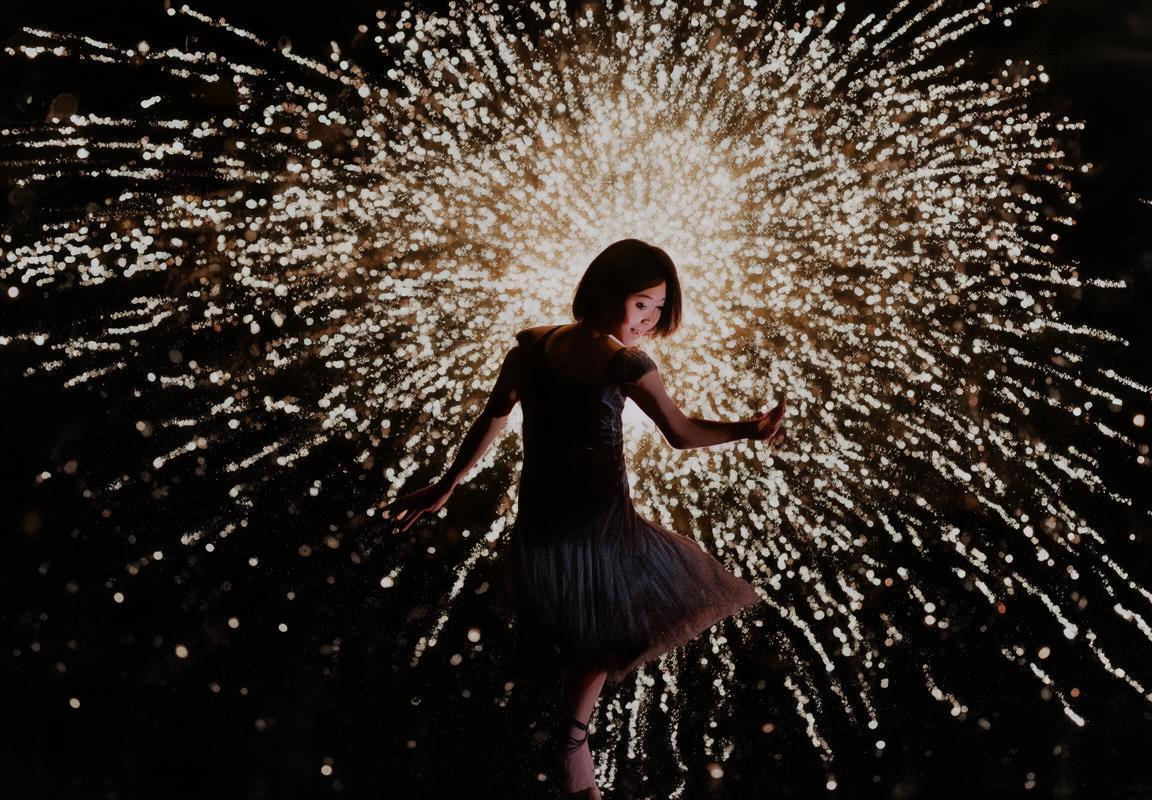 杰伦·约翰逊三双特雷·杨26+10 老鹰队力克奇才；麦科勒姆7记三分鹈鹕队取胜